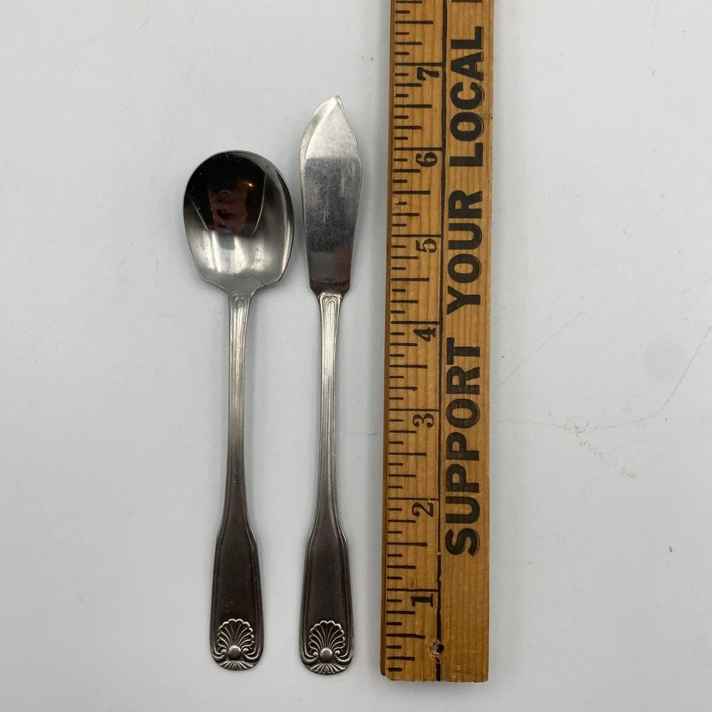 Rogers Antique Shell Stainless Flatware Sugar Spoon‎ and Master Butter Knife Set